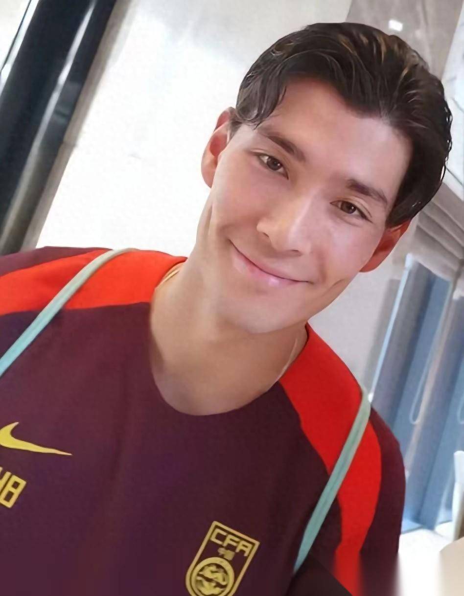 马来西亚归化受阻，香港队经验促思考，我们应如何选择归化球员