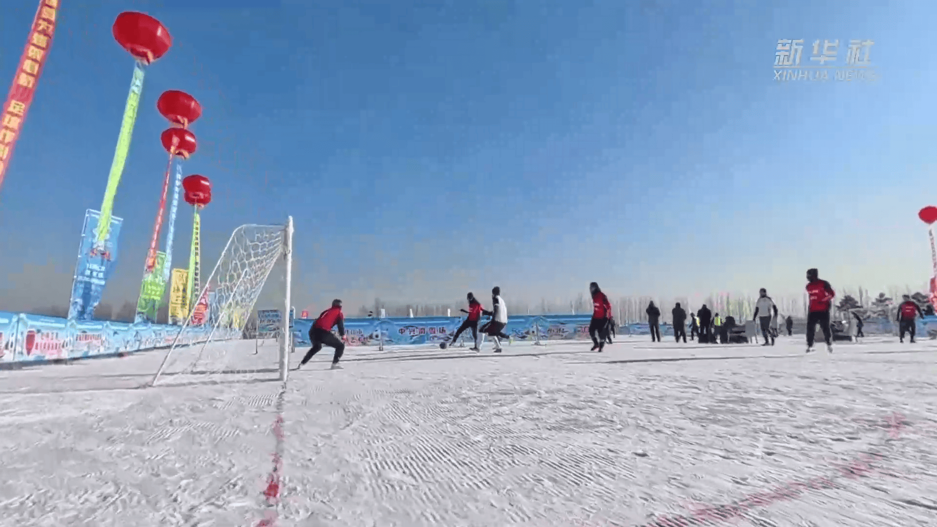 牡丹江：乡村雪地足球赛点燃冬日激情