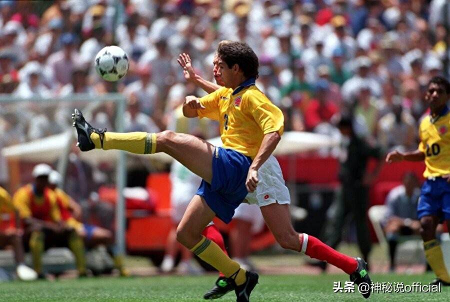 28年前世界杯，哥伦比亚天才球员踢了乌龙球，回国后被乱枪打死